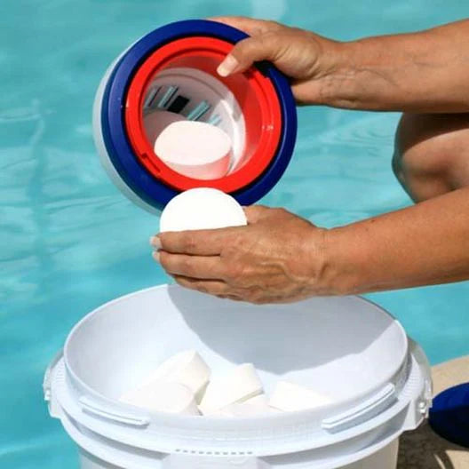 Leslie's Jumbo Chlorine Pool Tabs, 3 in, 20 lb Bucket